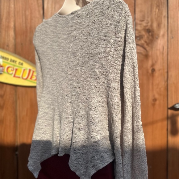 Cute tan knitted Cardigan Size Small - Picture 7 of 10